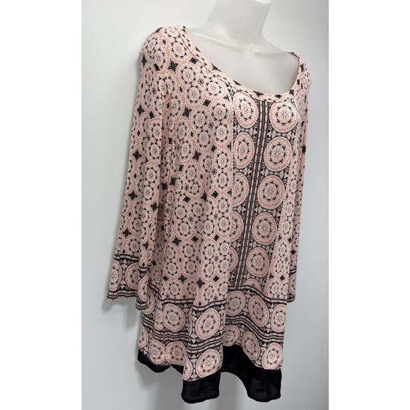 Rose + Olive Scoop Neck Top Womens 1X Pink Floral Bell Sleeve Knit Cottagecore - Picture 2 of 7